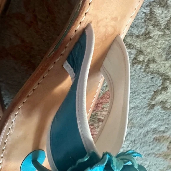 Lilly Pulitzer Sandals blue and white flower, leather sz 9 - Picture 7 of 7